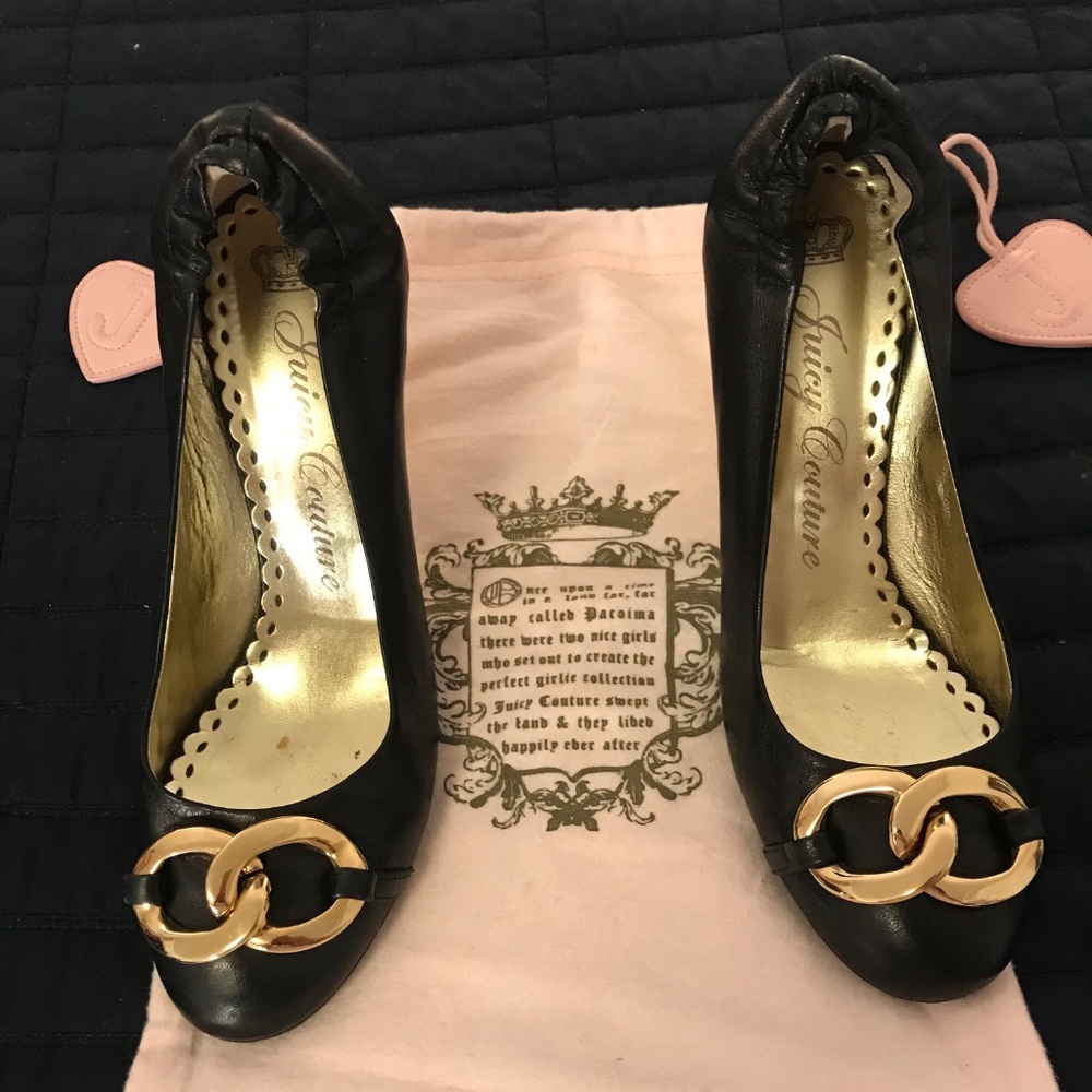 Juicy Couture 'Mariska' Black Pumps w/ Gold Heels